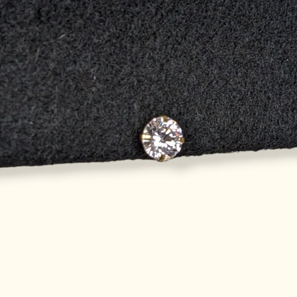 SINGLE Open Gallery Clear Stone Stud Earring - Picture 3 of 7